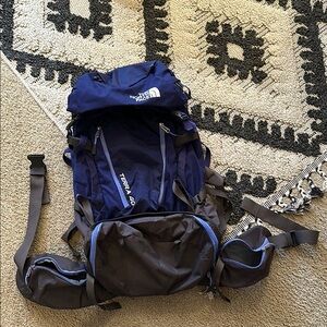 The North Face Terra 40 Backpack - Purple and Gray